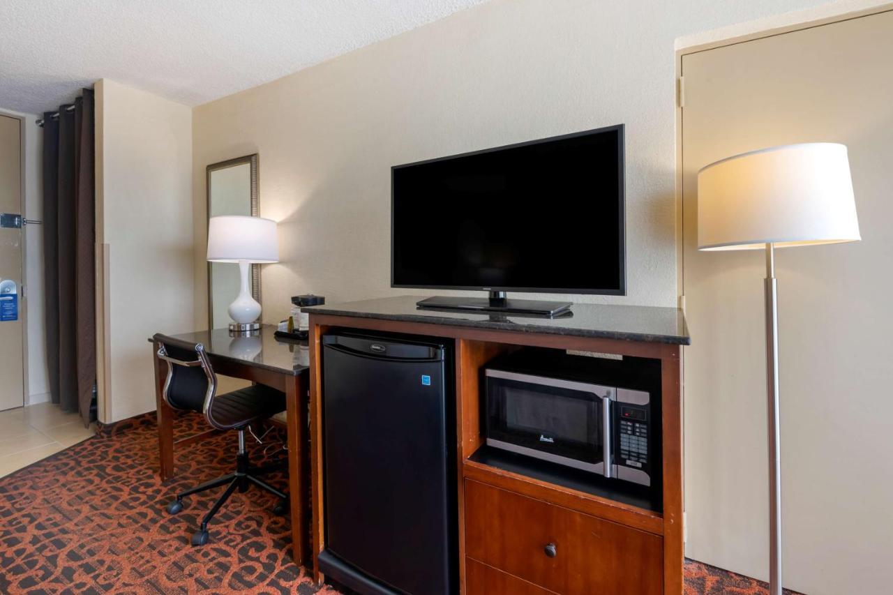 Best Western Plus North Miami-Bal Harbour Ngoại thất bức ảnh