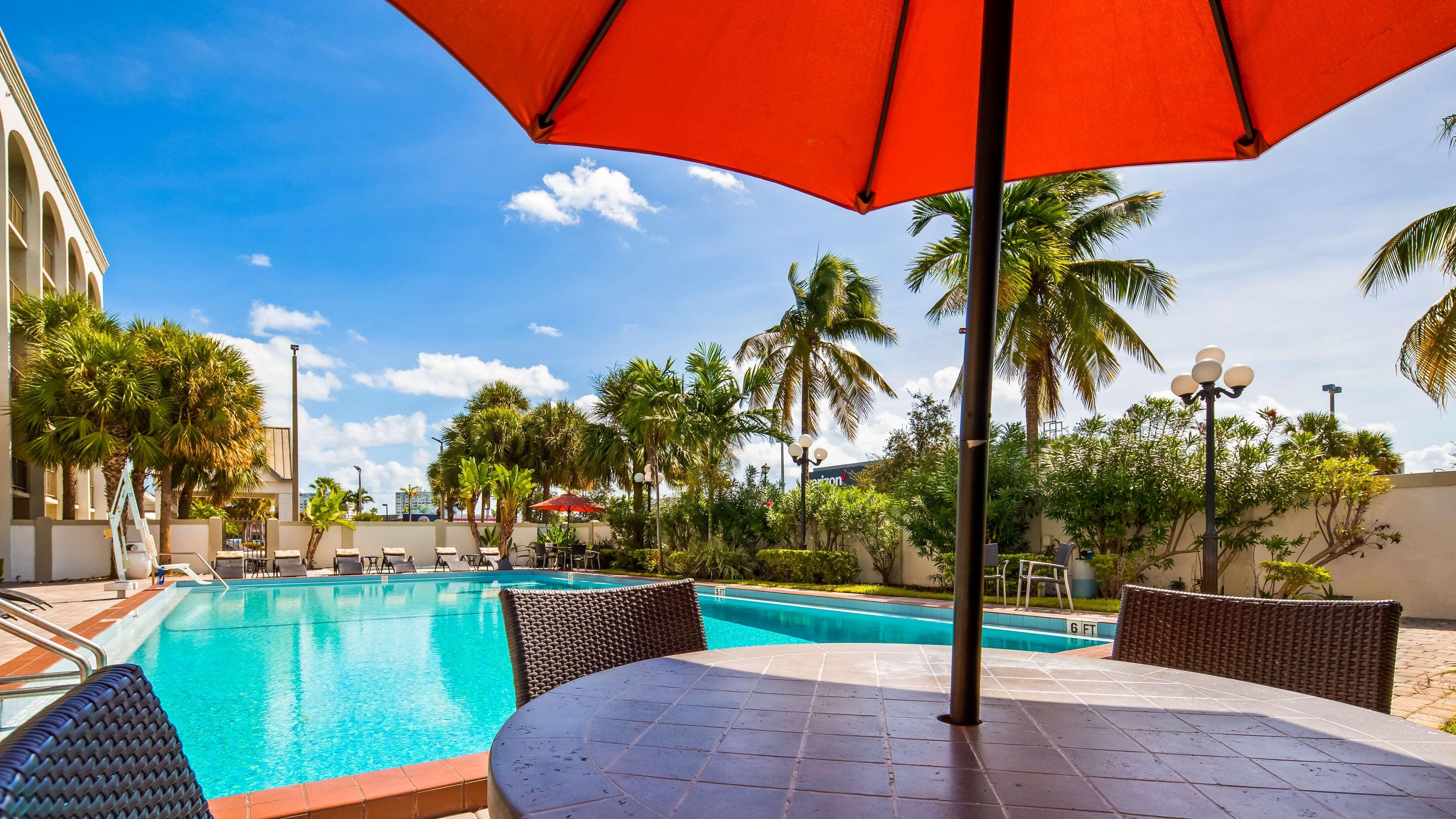 Best Western Plus North Miami-Bal Harbour Ngoại thất bức ảnh